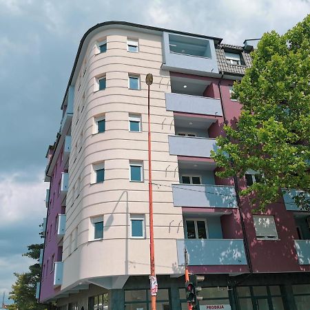 Cozy Corner Apartments - Free Parking & Wi-Fi Ćuprija Екстериор снимка