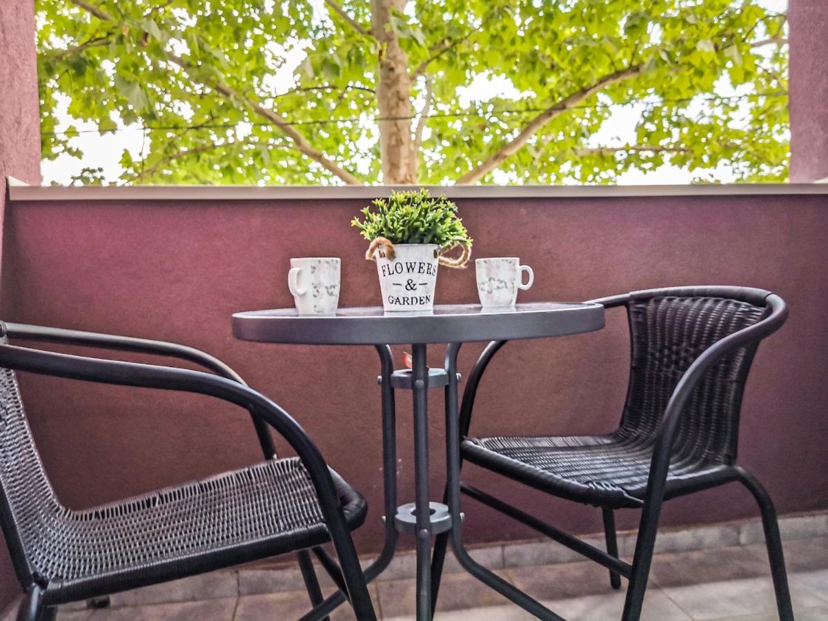 Cozy Corner Apartments - Free Parking & Wi-Fi Ćuprija Екстериор снимка