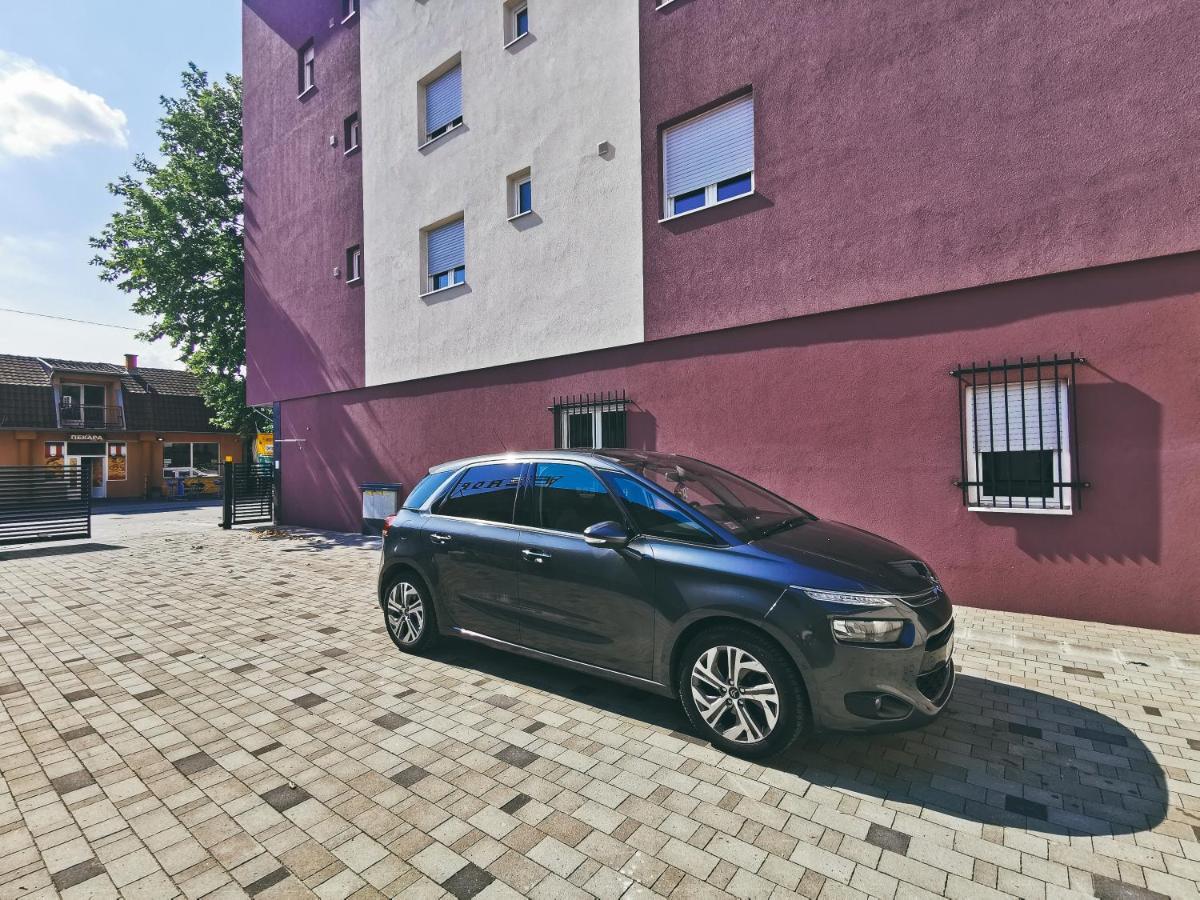 Cozy Corner Apartments - Free Parking & Wi-Fi Ćuprija Екстериор снимка