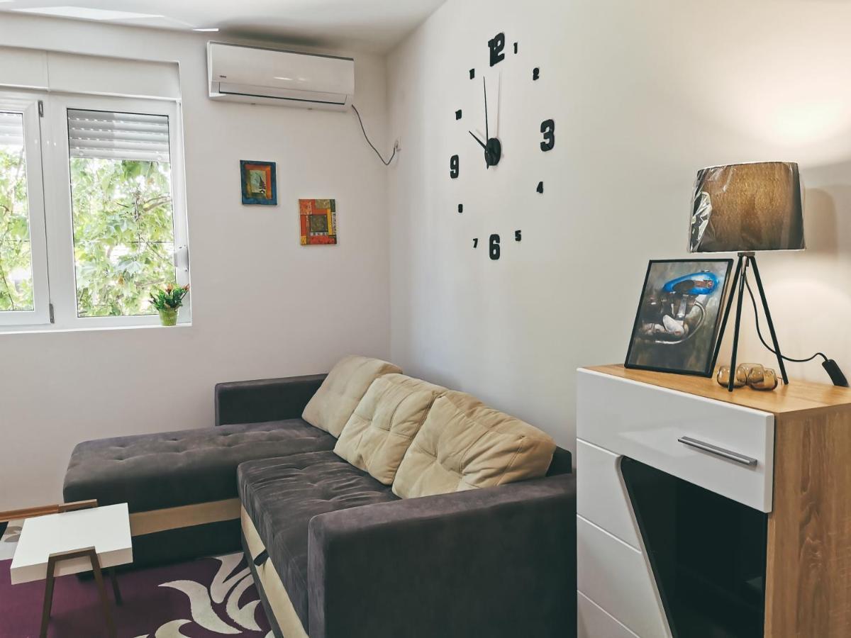 Cozy Corner Apartments - Free Parking & Wi-Fi Ćuprija Екстериор снимка