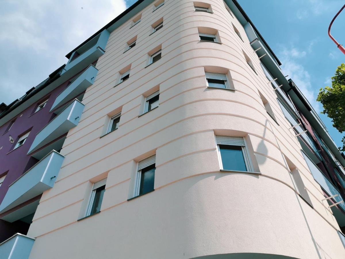 Cozy Corner Apartments - Free Parking & Wi-Fi Ćuprija Екстериор снимка