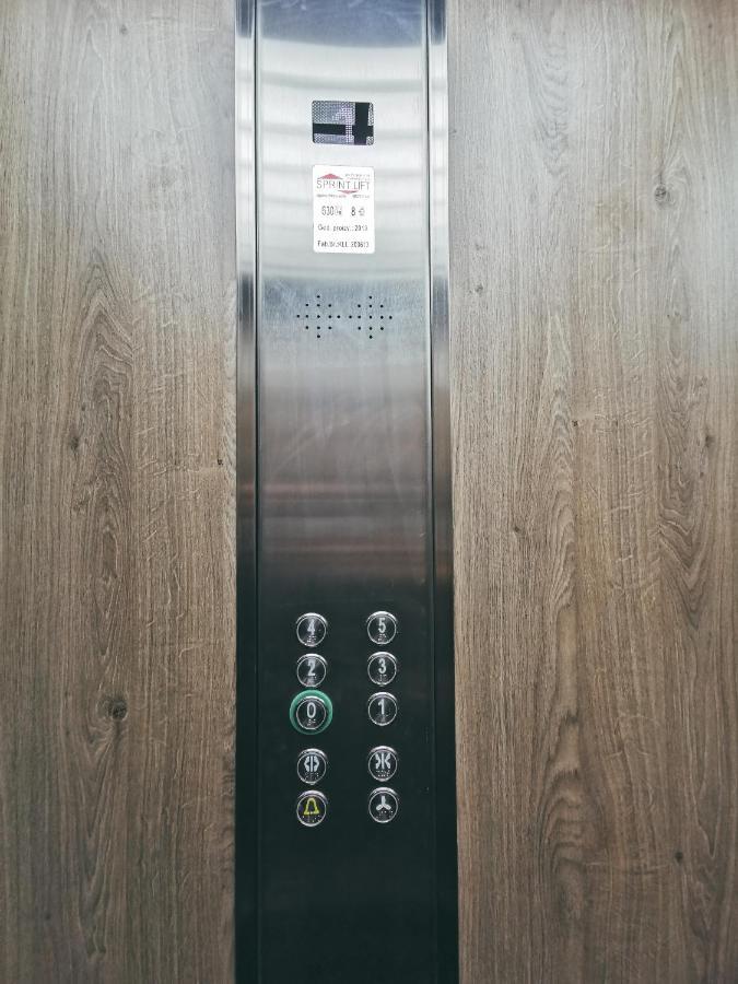 Cozy Corner Apartments - Free Parking & Wi-Fi Ćuprija Екстериор снимка