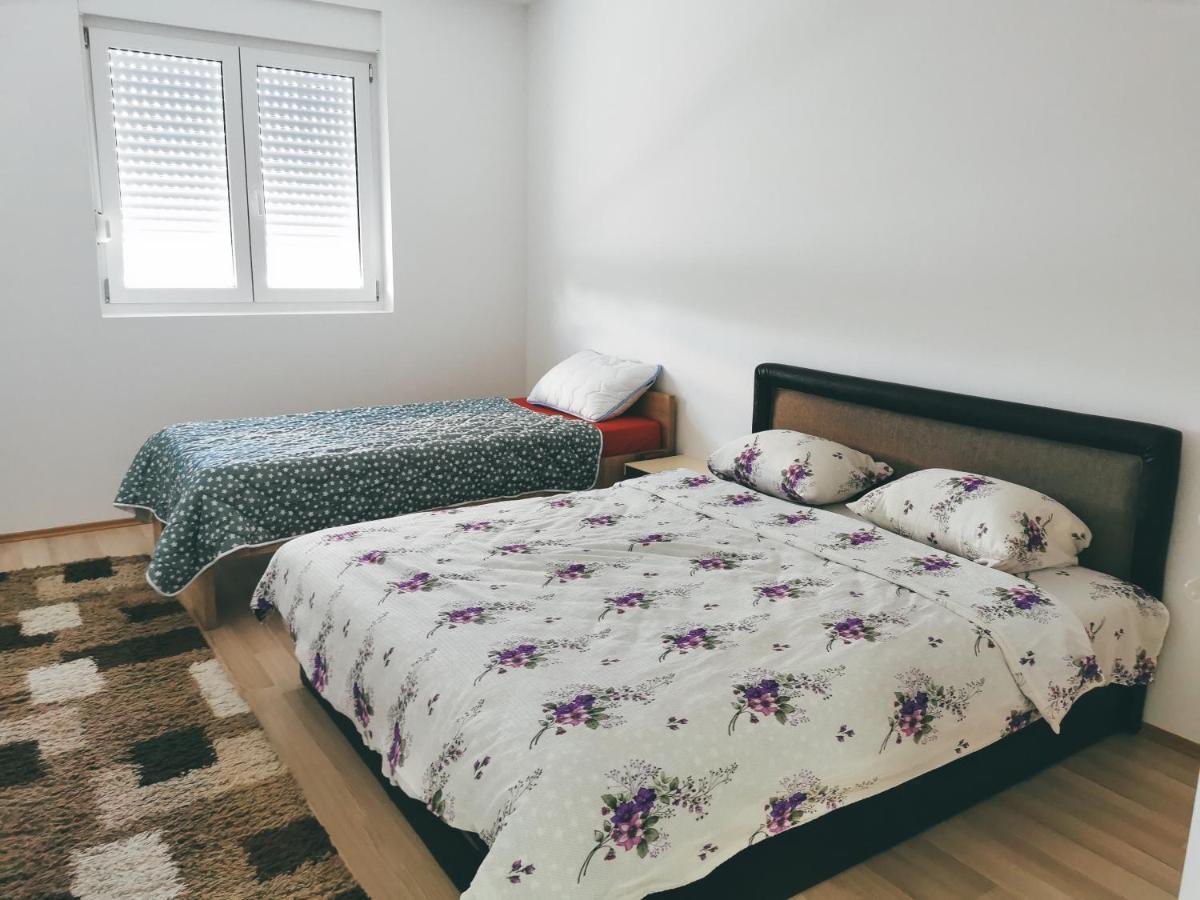 Cozy Corner Apartments - Free Parking & Wi-Fi Ćuprija Екстериор снимка