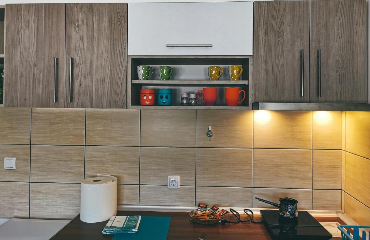 Cozy Corner Apartments - Free Parking & Wi-Fi Ćuprija Екстериор снимка