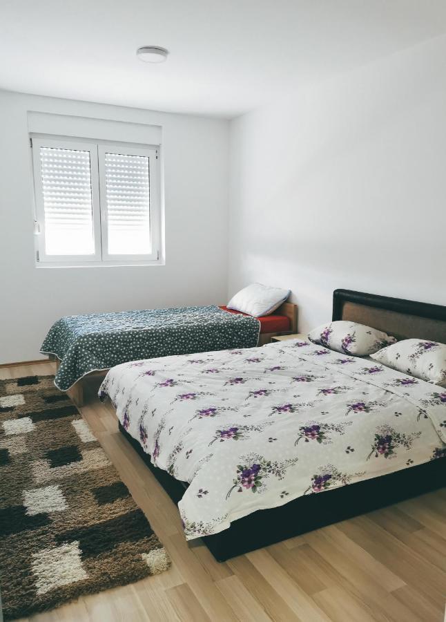 Cozy Corner Apartments - Free Parking & Wi-Fi Ćuprija Екстериор снимка