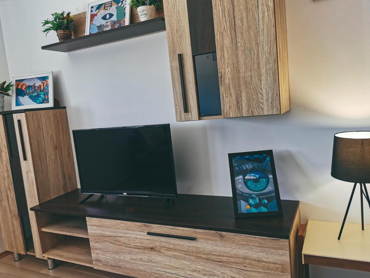 Cozy Corner Apartments - Free Parking & Wi-Fi Ćuprija Екстериор снимка